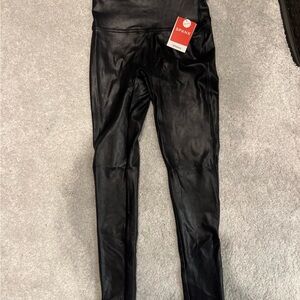 SPANX FAUX LEATHER LEGGINGS SMALL PETITE NWT